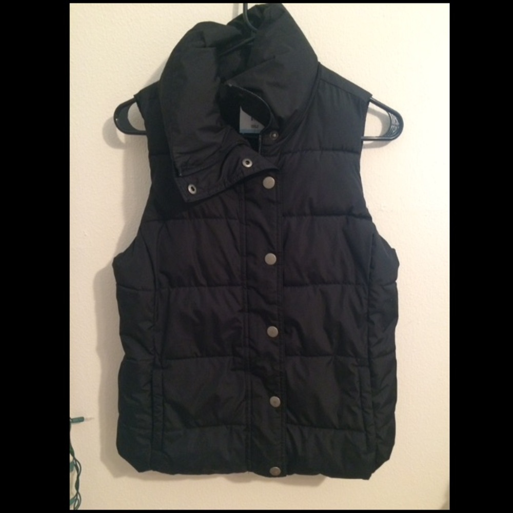 Old Navy Puffy Vest